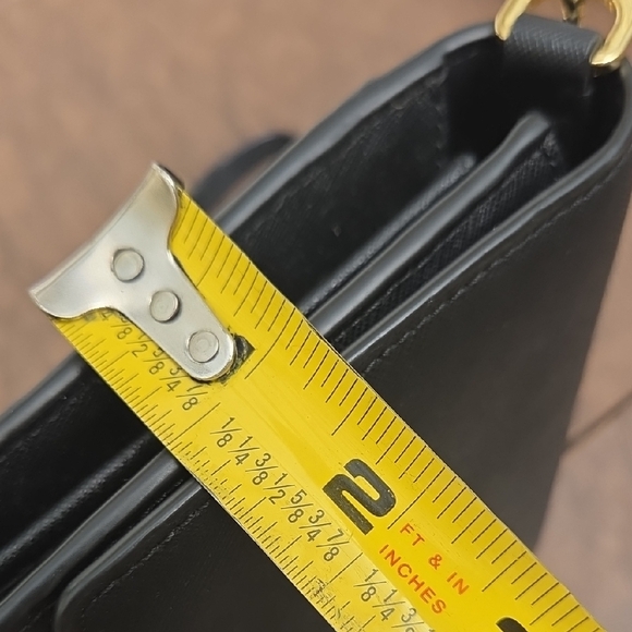 Tory Burch Black and Gold Crossbody Bag with Chain Details Card Slots!!! Chic. - Picture 12 of 14